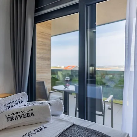 Seaside Luxury With A Swimming Pool Privlaka, Zadar - 23517 别墅