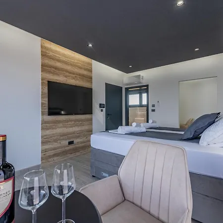 Seaside Luxury With A Swimming Pool Privlaka, Zadar - 23517
