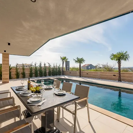 Seaside Luxury With A Swimming Pool Privlaka, Zadar - 23517 Privlaka (Zadar)