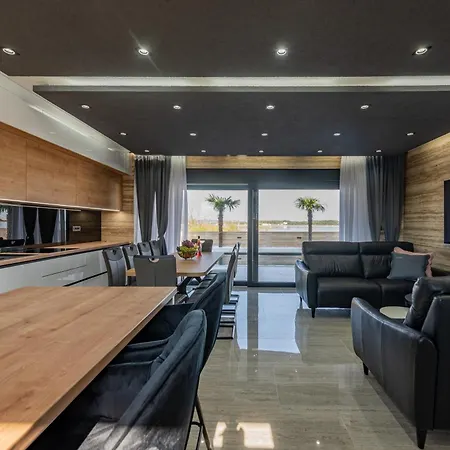 别墅 Seaside Luxury With A Swimming Pool Privlaka, Zadar - 23517
