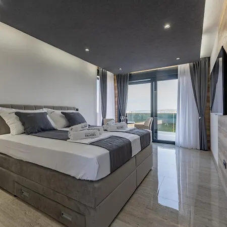 Villa Seaside Luxury With A Swimming Pool Privlaka, Zadar - 23517 *