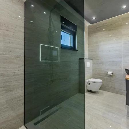 别墅 Seaside Luxury With A Swimming Pool Privlaka, Zadar - 23517 普利拉卡