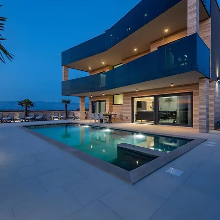 Villa Seaside Luxury With A Swimming Pool Privlaka, Zadar - 23517 *