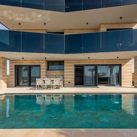 Seaside Luxury With A Swimming Pool Privlaka, Zadar - 23517 Villa Privlaka (Zadar)