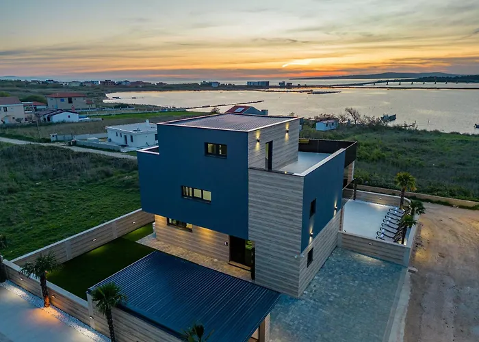 Villa Seaside Luxury With A Swimming Pool Privlaka, Zadar - 23517 Privlaka (Zadar)