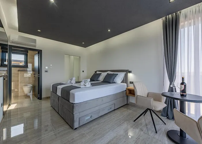 Seaside Luxury With A Swimming Pool Privlaka, Zadar - 23517 *